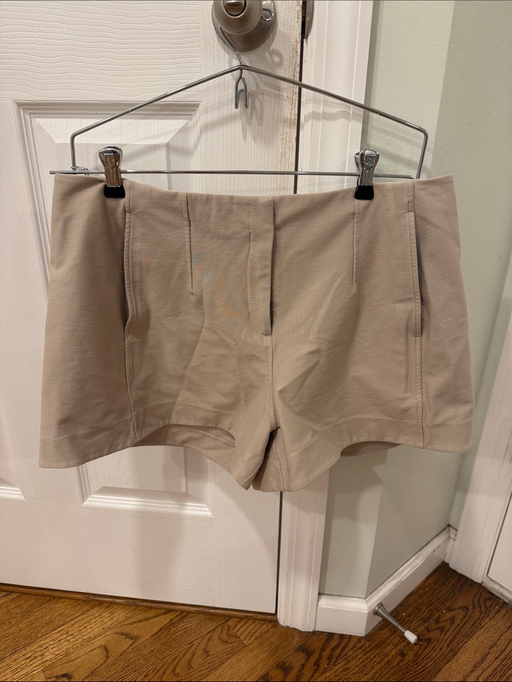 Lululemon Beige High-Rise Women’s Shorts